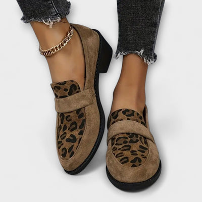 Karla - Elegante damesschoenen met luipaardprint